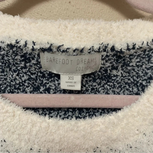 BAREFOOT DREAMS CozyChic Seaside Pullover Sweater Fair Isle - Picture 7 of 8